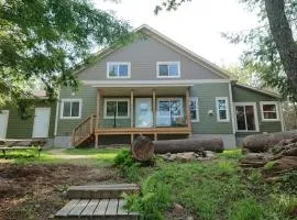 Luxury Cottage in South Parry Sound