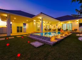 Private Modern 3 Bedroom Pool Villa! AV1 – hotel z parkingiem w mieście Suan Son