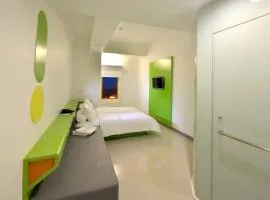 POP! Hotel Stasiun Kota Surabaya