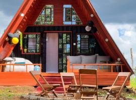 Aquawood Cabin, chalet i Keruguya