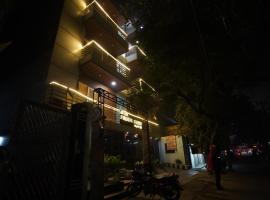 Hotel Lyf Corporate Suites - Peera Garhi: bir Yeni Delhi, Pashim Vihar oteli