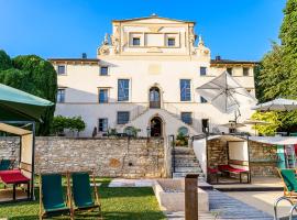 Villa Balis Crema Verona Hills, hotel in zona Piazzale Castel San Pietro, Grezzana