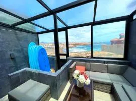 Secret Surf House. Casa de playa.