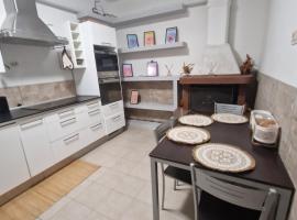Underground Home Vicino metropolitana comasina, camera con cucina a Cormano