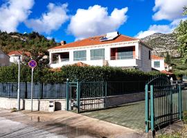 Villa Elizabeth,Slano,pool,sauna,garden, 4 persons, viešbutis mieste Slano