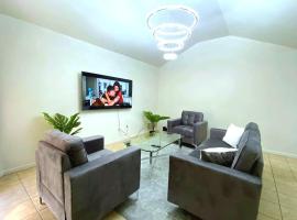 Luxury living in 2 beds 2 baths near Fort Cavazos, cheap hotel in Killeen