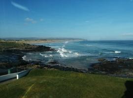 Portstewart Sea View Strand House, beach hotel in Portstewart