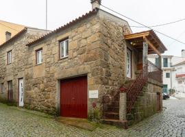 Rustic Getaway in Guarda, guest house in Gouveia