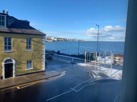 Harbour View luxury comfortable Holiday Apartment, apartament din Donaghadee