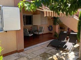 Private Garden in Novamar 5, apartment in Puerto Marino