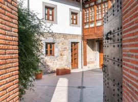 LA CASA DE LA RIBA, hotel in Luanco