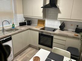 Well Equipped Apartment In Stoke on Trent, hotel with parking in Stoke on Trent