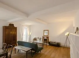 Via Francesco Crispi Private Apartment