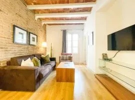 Boutique Pare Lainez- 2 BR Sagrada Famlia with balcony