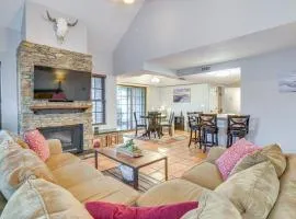 Walk to Park Scottsdale Condo with Community Pool!