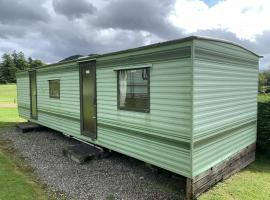 Sandpiper Caravan, Cottage in Onich