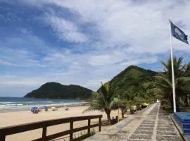 Apartamento praia do tombo Guarujá