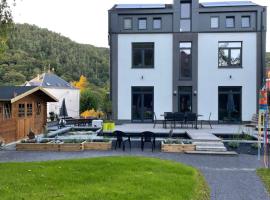 Gîte La Vieille Ferme Chaudfontaine، فندق في شو فونتان