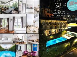 MIQ_home901/Asok BTS/Resort Pool/12pax/1000MbWifi、バンコクのコテージ