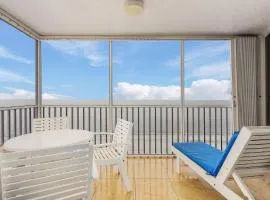 Beautiful Penthouse Condo - Corner Unit! condo