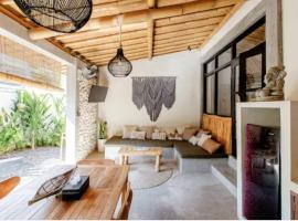 Alma Villa 1 - Lovely 1 Bedroom with Pool, hotel in Uluwatu