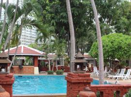 Safari Riviera Resort, resort in Pattaya North