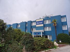 Kyriad Toulon Est Hyeres La Garde, hotel dicht bij: Universiteit van Toulon, La Garde