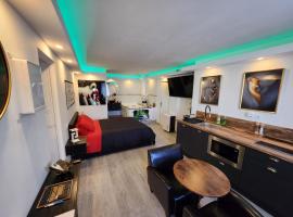 Love Room romantique avec Jacuzzi 2 places, hotel v destinaci Perpignan
