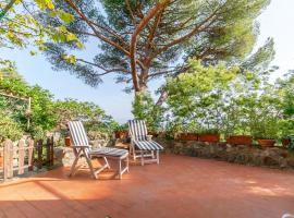 Al Grande Pino - a picco sul mare, casa de férias em Arenzano