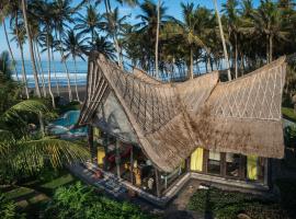 Beachfront Villa Laut Tabanan, hotel a Tabanan