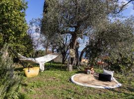 Castellara Green House - Colline di Lerici, Hotel in Arcola