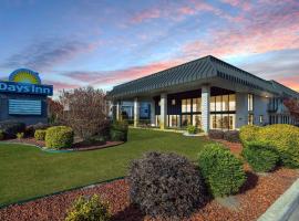 Days Inn by Wyndham Florence/I-95 North, pet-friendly hotel in Florence