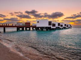 Bab Al Nojoum Hudayriyat Villas, family hotel in Abu Dhabi