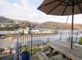 Elmbank, hotel in Looe