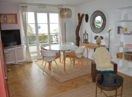 Cosy nest 6km from Paris, hotel in Le Plessis-Robinson