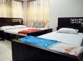 Hotel Labbaik Dhanmondi، فندق 3 نجوم في داكا