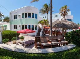 Walkabout 2 Oceanfront Suite on Hollywood Beach，好萊塢Hollywood Beach的飯店