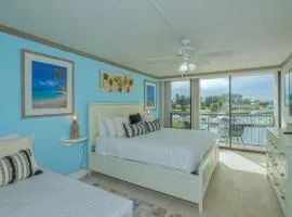 ALL-NEW Waterfront with Balcony,Pool,Tiki Bar,Gym