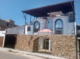 Recreo Beach, guest house in Huanchaco