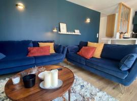 Cosy flat close to the sea with large terrace, stuga i Le Touquet-Paris-Plage