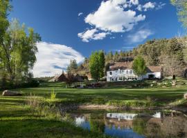 Antlers on the Creek Bed & Breakfast、デュランゴのホテル