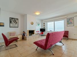 Veranda on the Aegean--near Nafplio, hotel v destinaci Kiverion