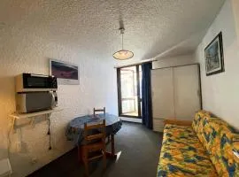 Résidence Hauts De La Vanoise - VAL THORENS location: studio pour deux personnes centre station MAE-9120