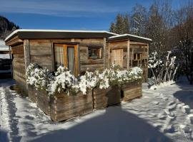 Chalet at Ski Lift (Gsteig b. Gstaad): Gsteig şehrinde bir tatil evi