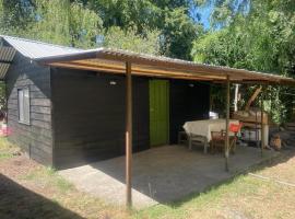 Cabaña Borde Río para 2 Licanray, hotel v destinaci Licanray