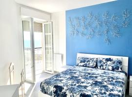 [10 min. da Sanremo] Appartamento Vista Mare: Taggia'da bir otel