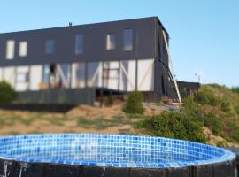 Casa Black hostal puertecillo - matanzas, panzió Polcura városában