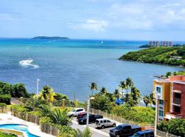 Adjust Your Latitude - Amazing Sea & Marina Views, hôtel avec jacuzzi à Fajardo