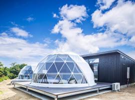 THE GLAMPING PLAZA 伊勢志摩BASE، مكان تخييم فخم في Ugata