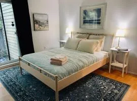 Charming 2-BDRM Apt #4 with Balcony